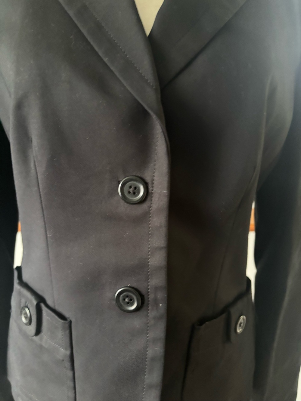 Banana Republic Blazer - Picture 4 of 10